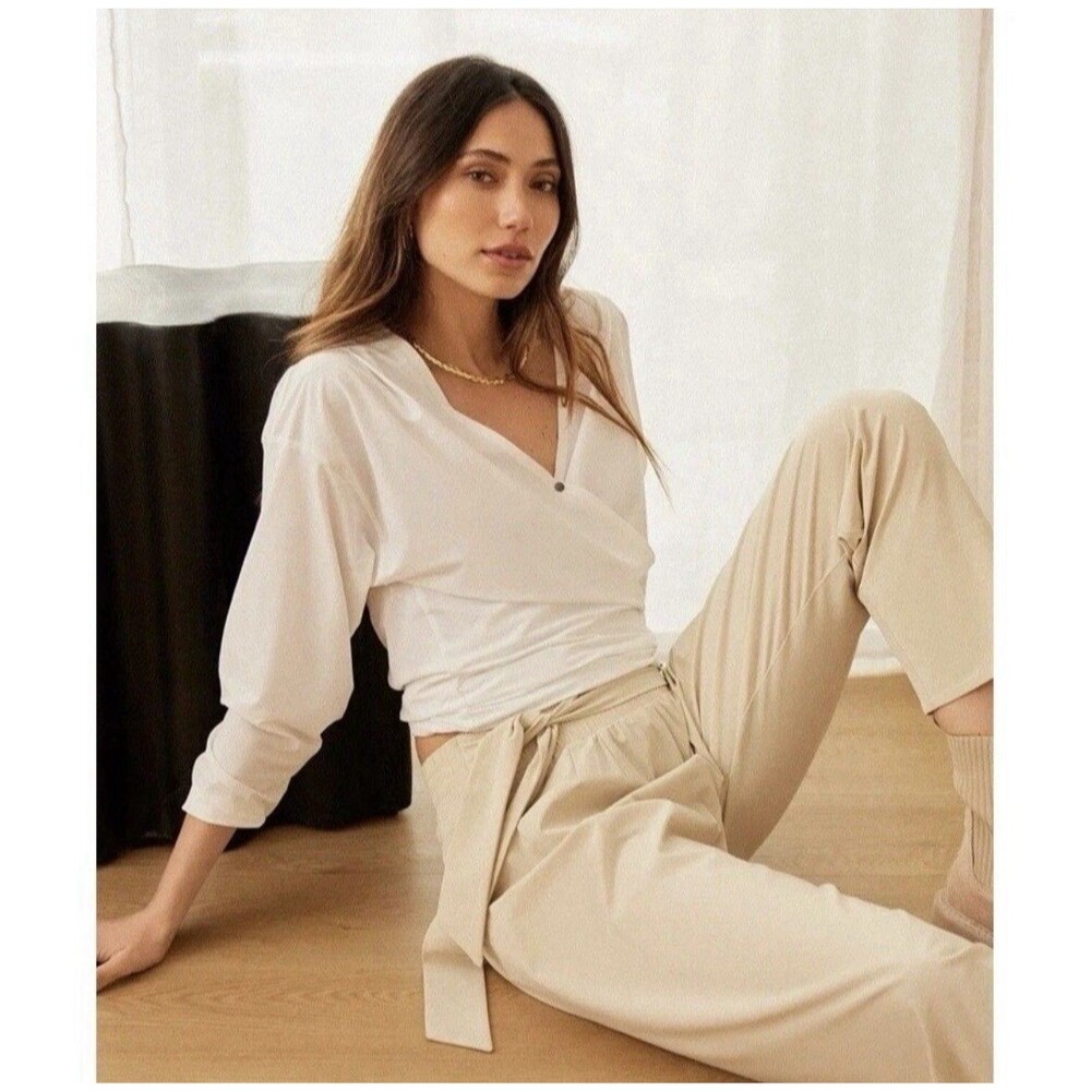 ADAY That’s A Wrap White Blouse Shirt Top Snap Medium 5 In 1 Capsule Minimalist